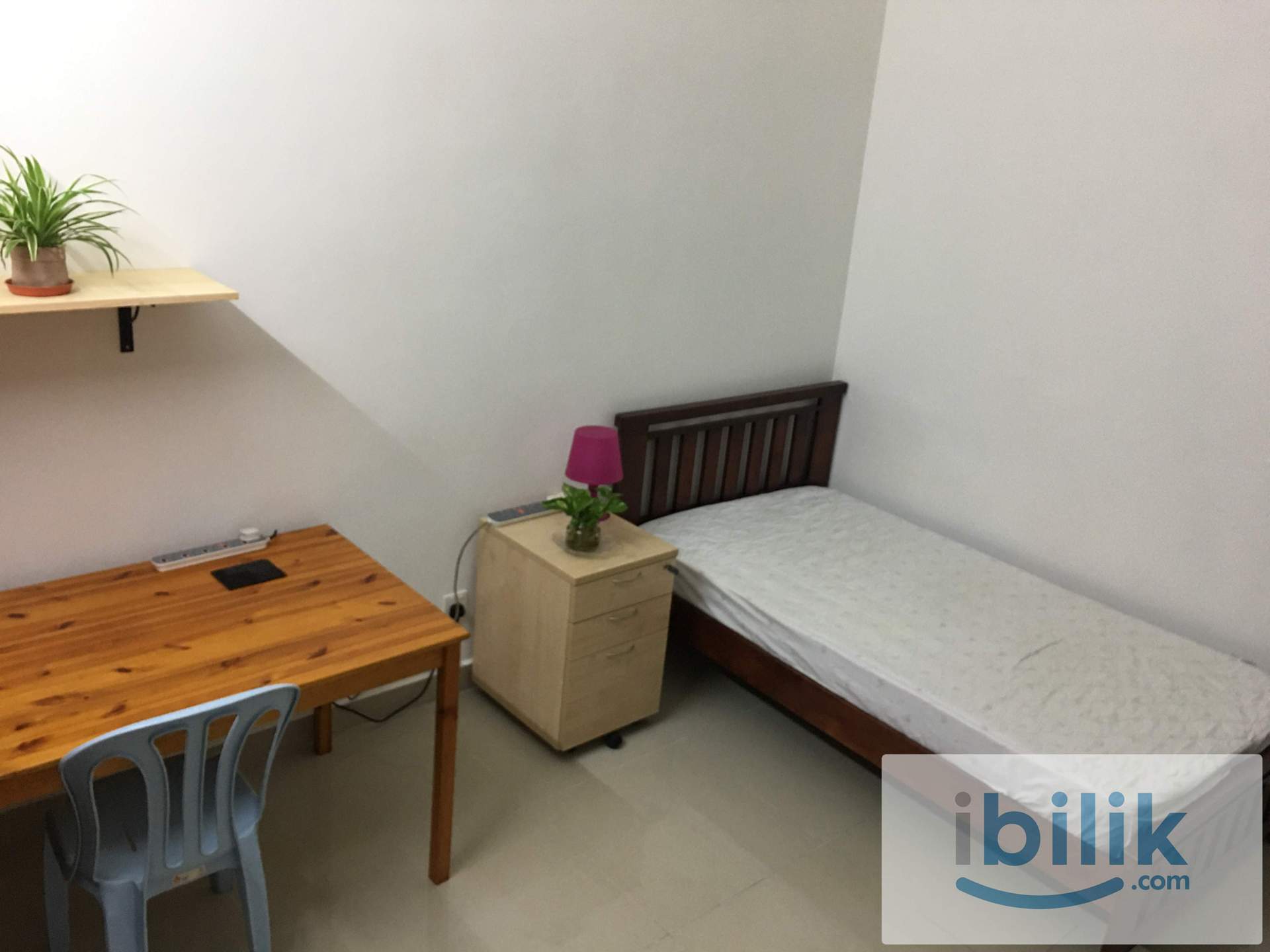 Furnished Middle Room Near Paramount LRT, Petaling Jaya - Image 2
