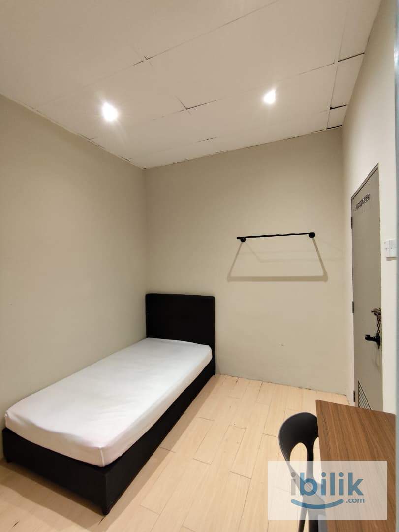 🏠🛏️✨ Co-Living Room for rent near to LRT KELANA JAYA 🏠🛏️✨ - Image 1