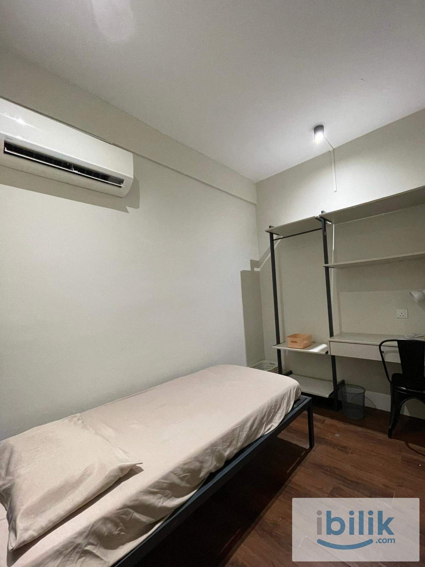 Free WiFi, Cleaning ✨Co-Living Single Room for Rent near LRT USJ 21 - Image 1