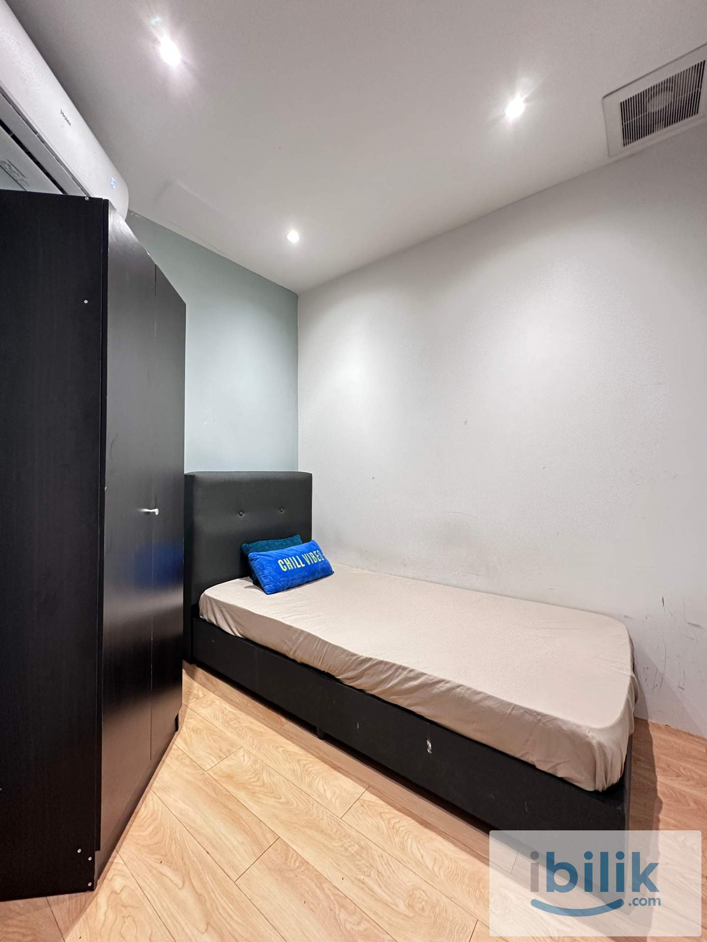 🎯 Student Friendly Room for Rent at PJS 8, Bandar Sunway 📚 Near College & Public Transport  - Image 1
