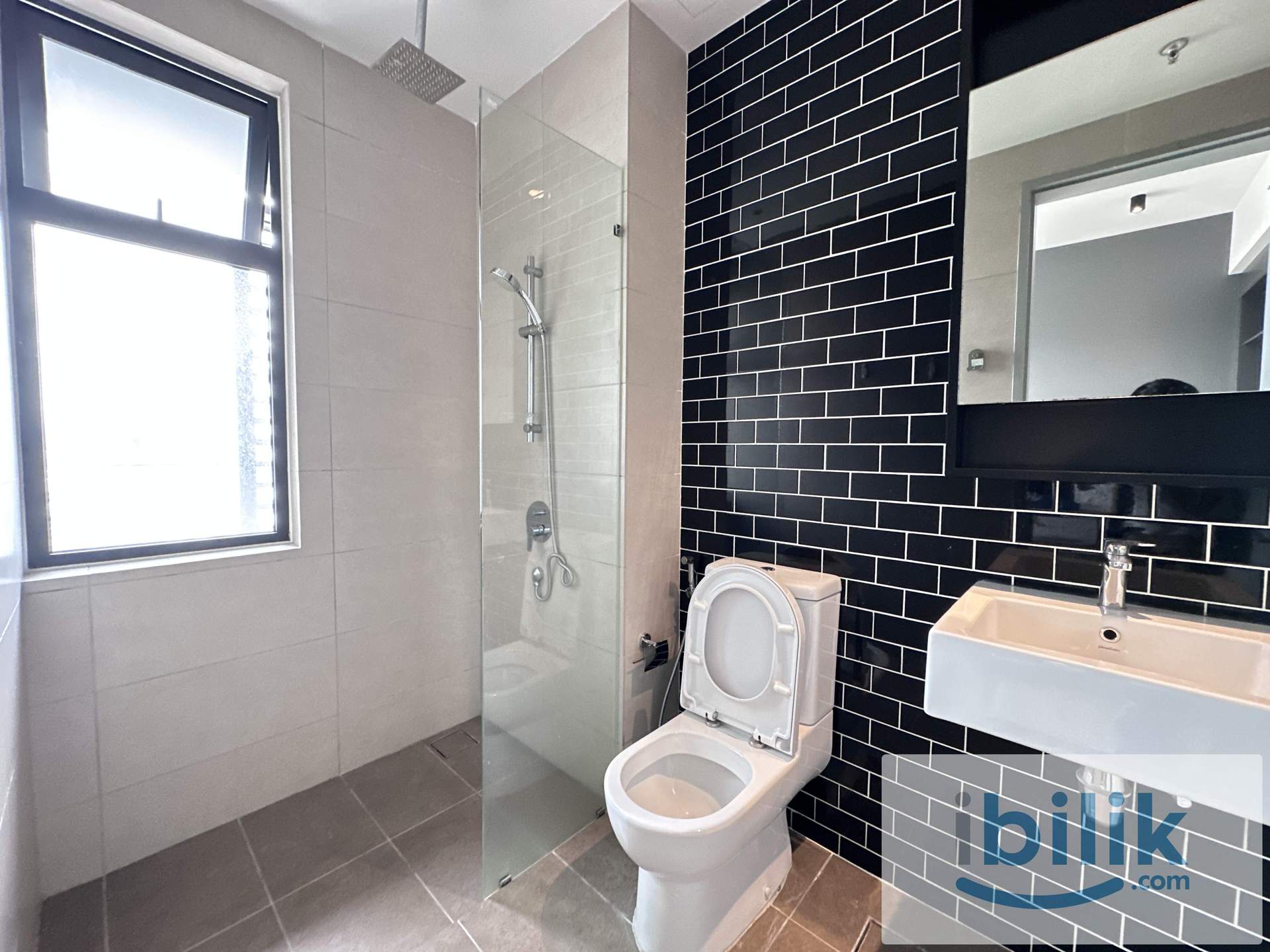💎 Stylish Unit 🛋️ Furnished Room for Rent at Union Suites, Bandar Sunway - Image 5