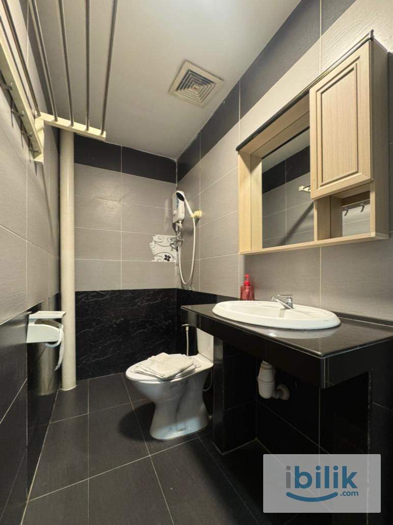 7 mins near to MRT Kuchai Station 🚂 Room + Toilet for Rent at Kuchai Lama - Image 2
