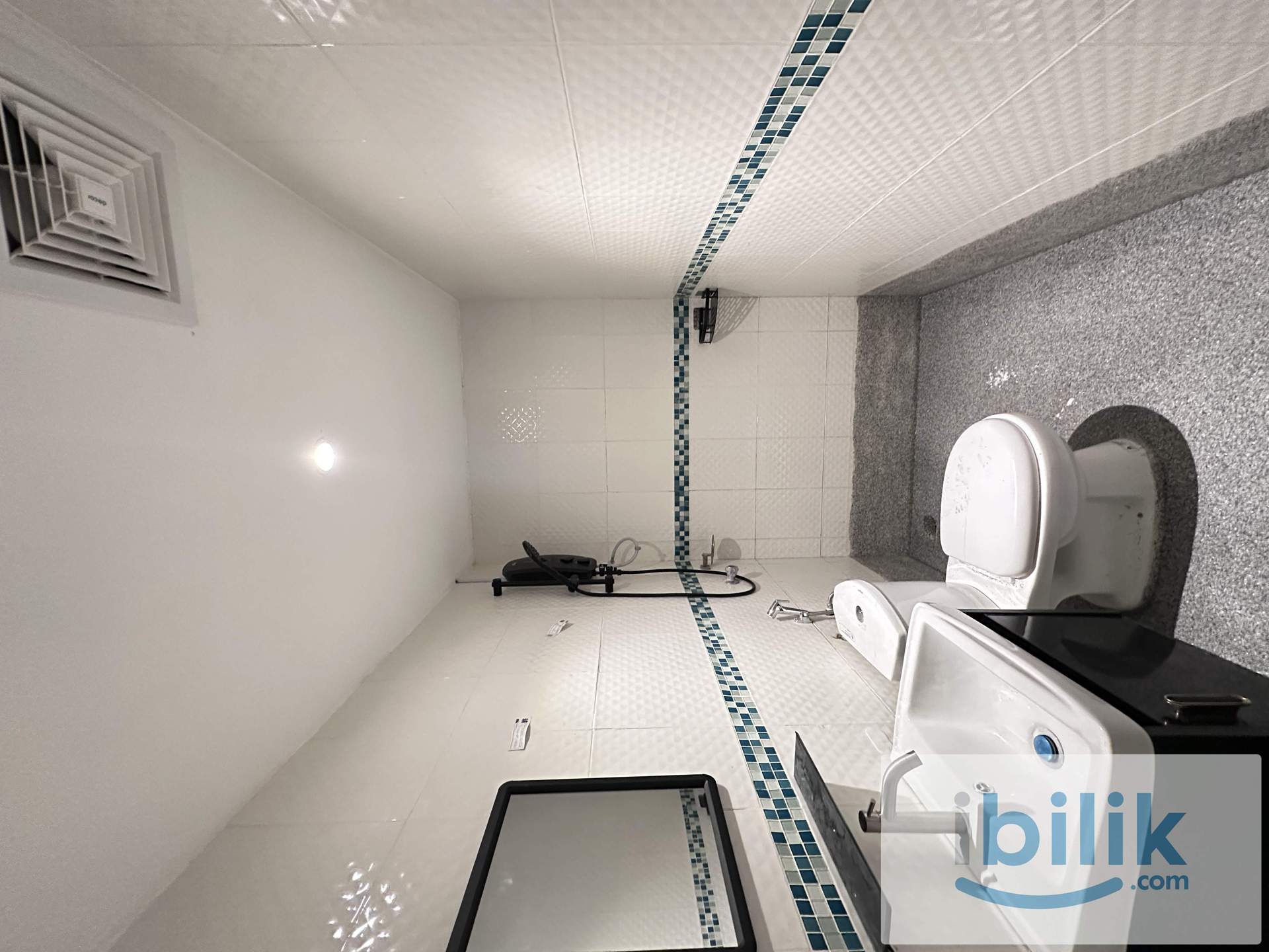 🌈 Easy Move-In! Zero Deposit Room for Rent near Sungei Wang Plaza, LaLaport Mall - Image 4