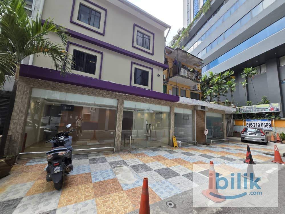 🚀 Grab Fast! Zero Deposit Master Room for Rent near LOT 10, Bukit Bintang 🛍️ - Image 3