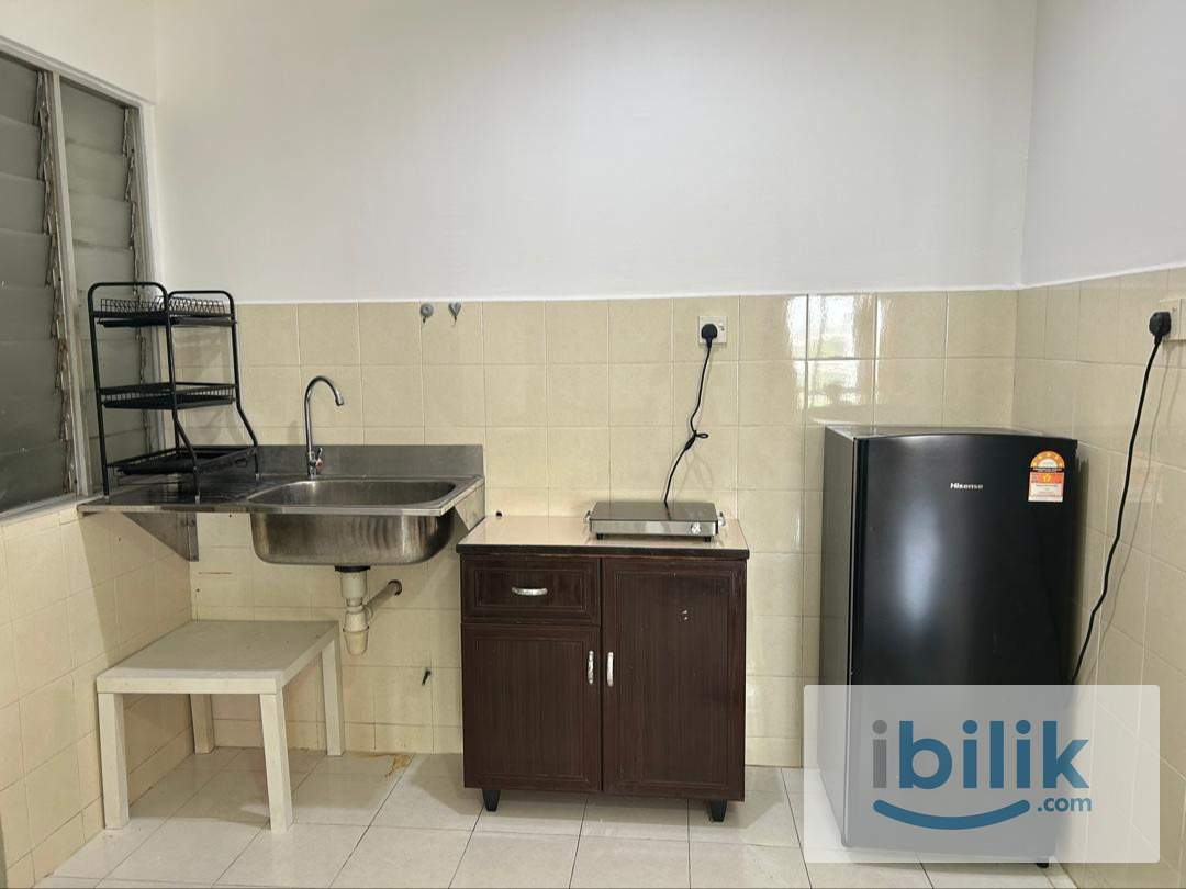 Middle Room For rent (Single Stay) - Image 3