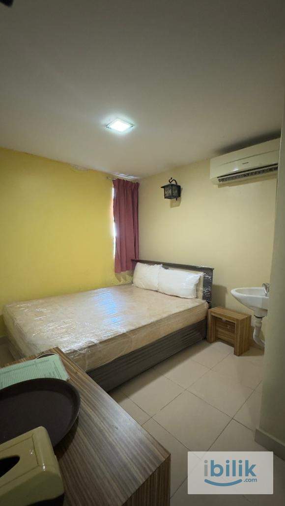 🎁 Labor Day Deal 🎉 Low Deposit Room for Rent at Kuantan City Centre - Image 1