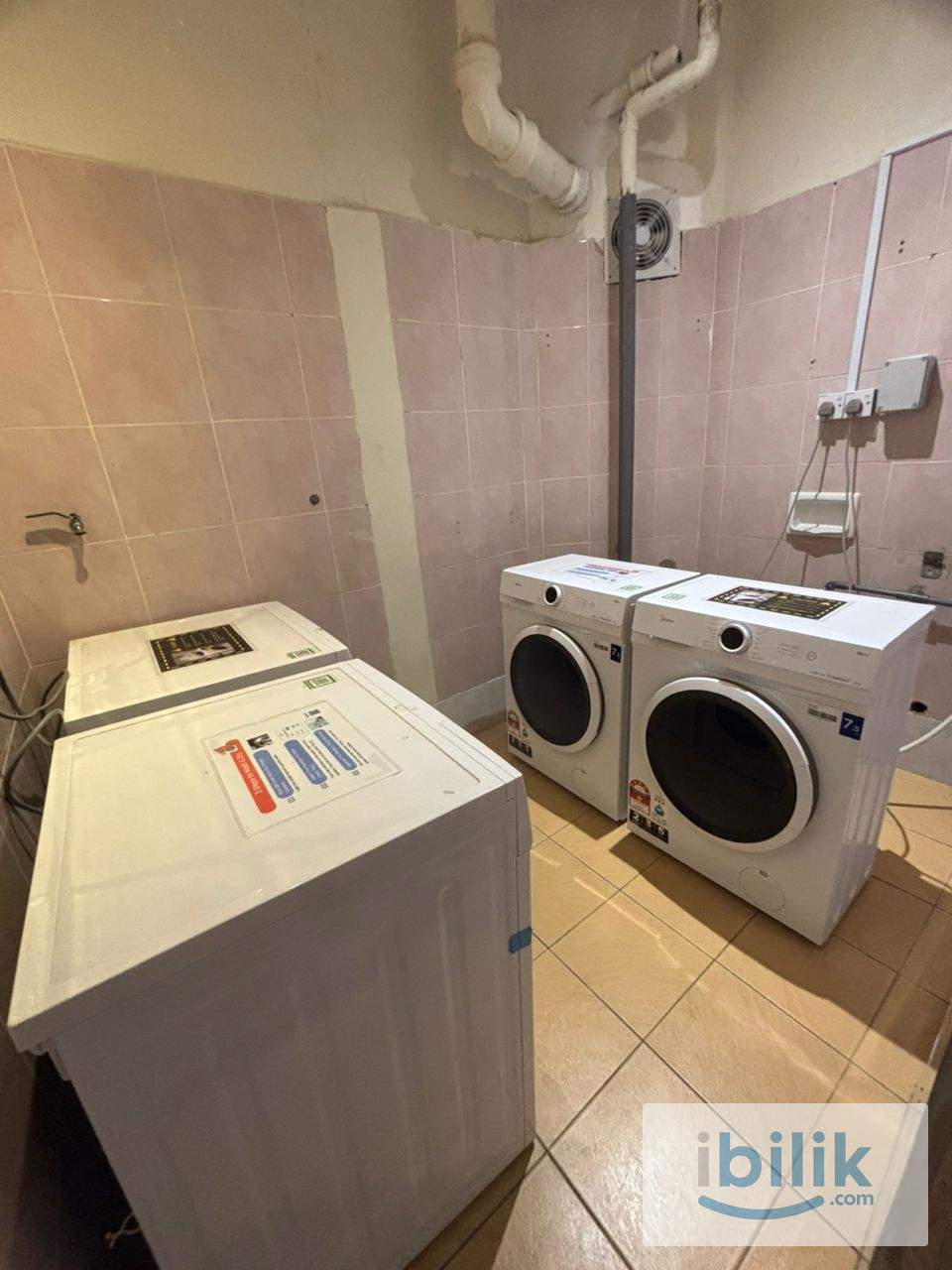 Near LRT Wangsa Maju, 3mins walk 🚶🏻 Melawati Mall Room rent with Toilet - Image 2