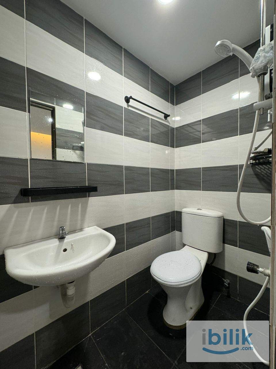 MID YEAR OFFER ✨ Affordable & Fully Furnished Single Room near KTM Serrdang - Image 5
