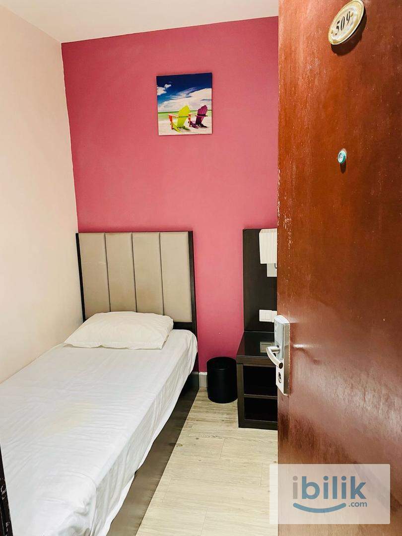 JULY EARLY DAY ⭐️ Near LRT Pasar Seni 🚅 Room for Rent near Chinatown - Image 1