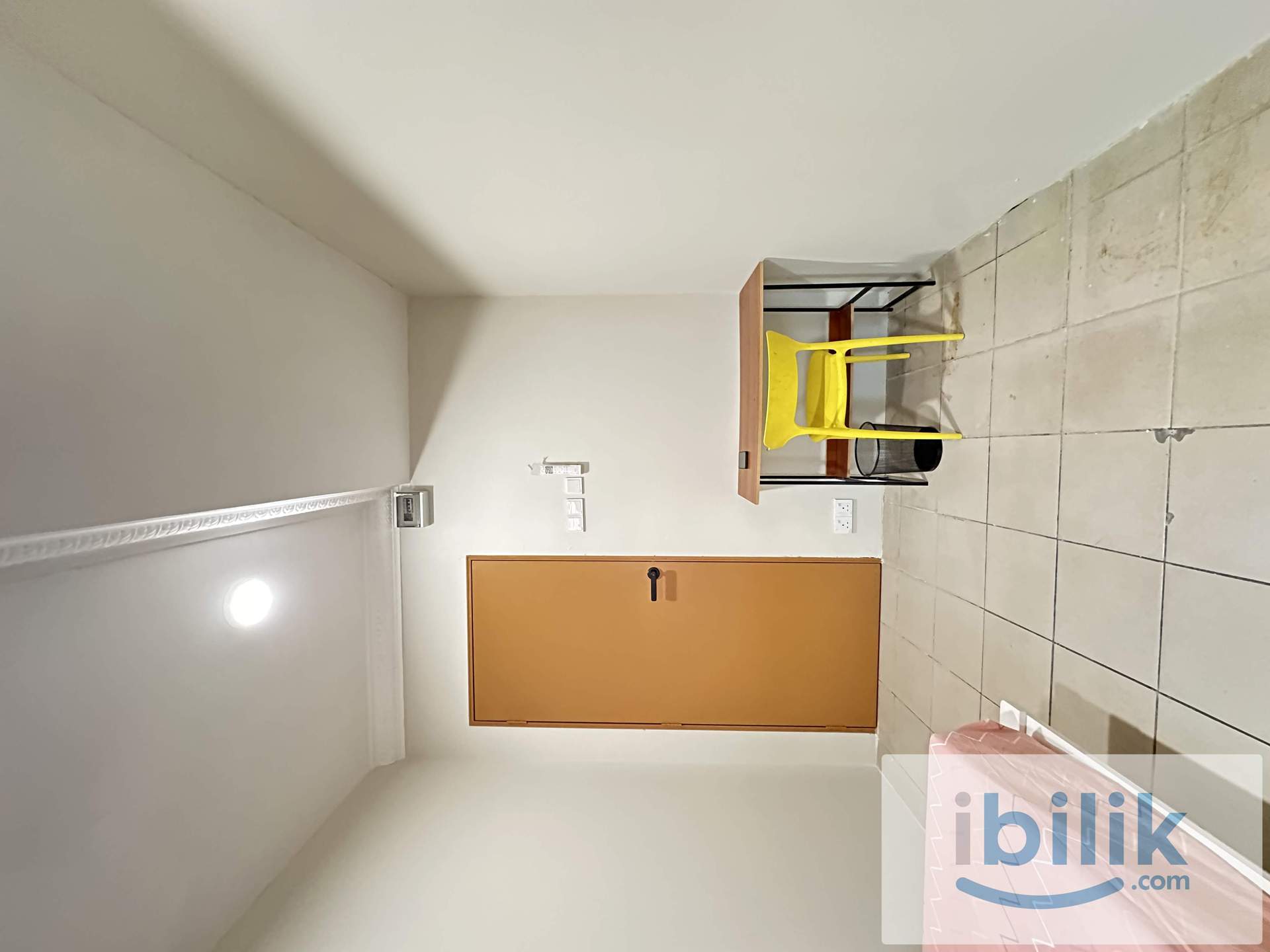 4min walk to LRT Pasar Seni 🚆 Single Room for Rent at Petaling Street - Image 3