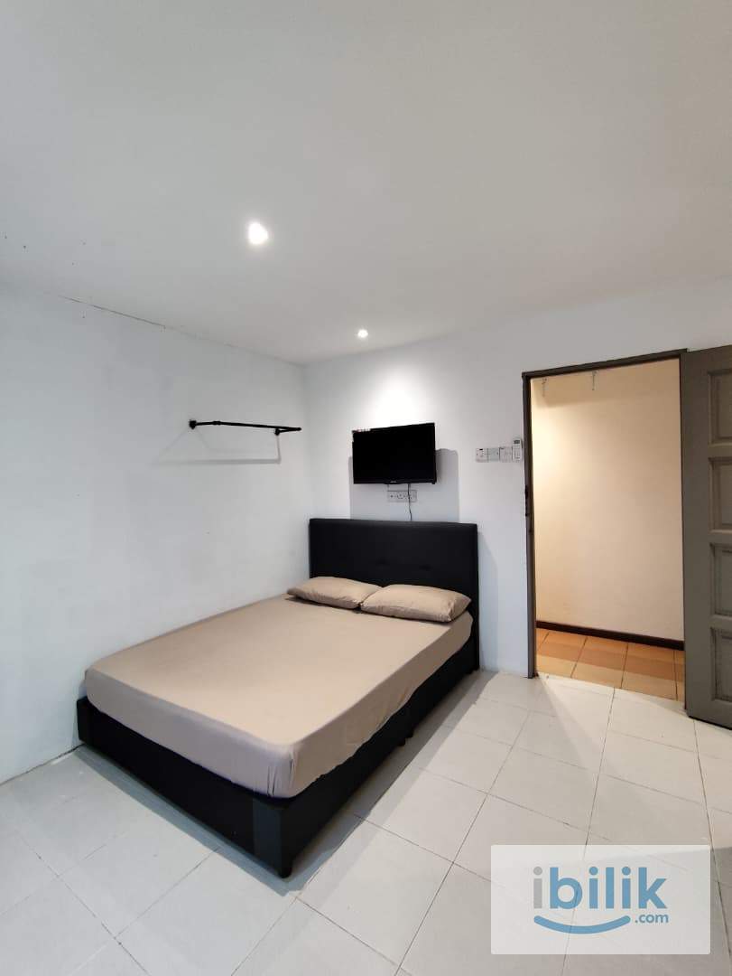 ZERO DEPO PROMO 🔉Near Kelana Jaya LRT 🚶 Room + Toilet for Rent @ SS3 - Image 3