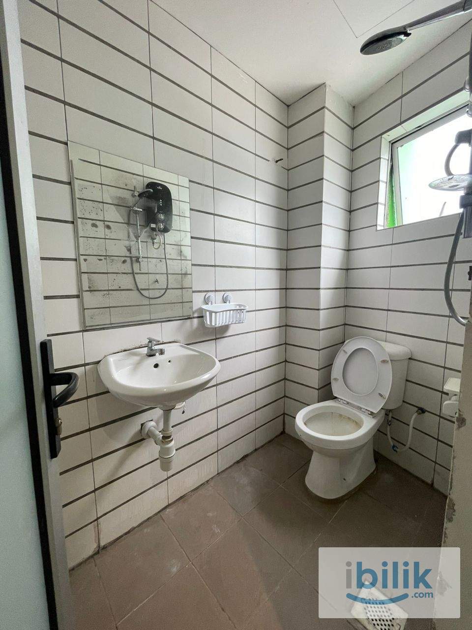 Near MRT Titiwangsa🚆 Zero Deposit Room + Private Toilet Rent @ Jalan Pahang Chow Kit - Image 4