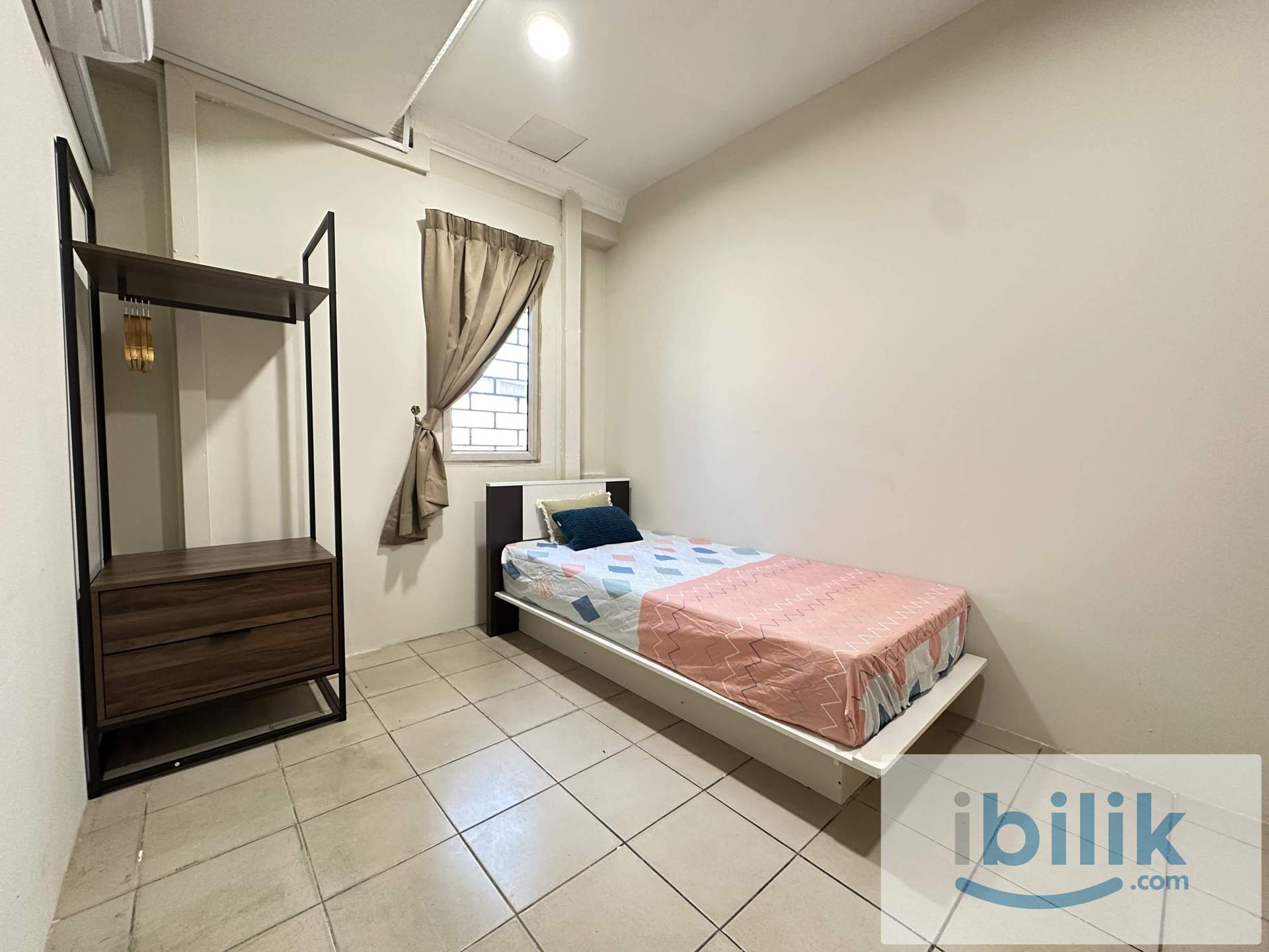 ZERO DEPOSIT⭐Private Single Room near to Plaza Rakyat MRT Station 🚆 - Image 1