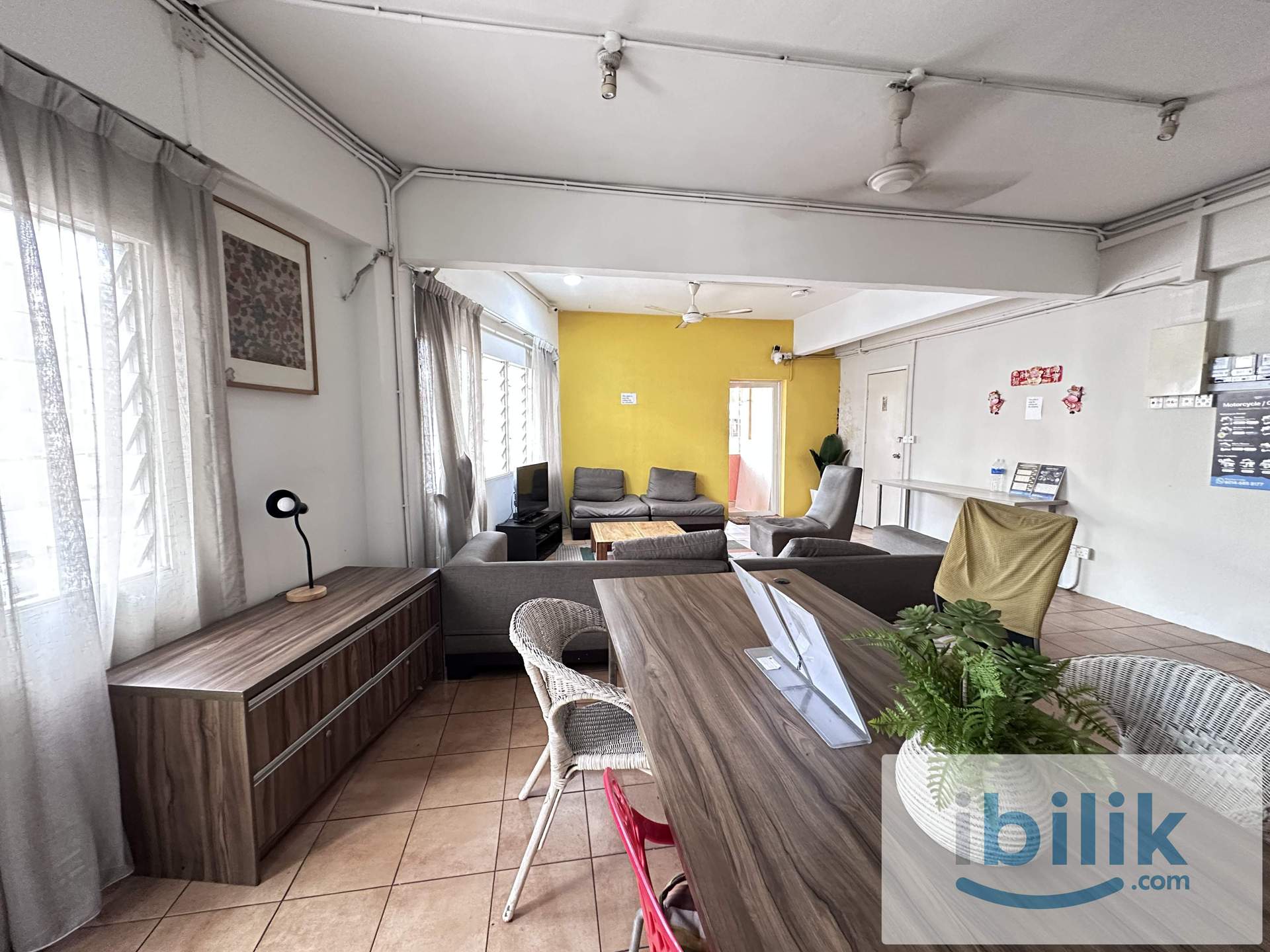 Private Bathroom 🚽Queen Room in with Zero Deposit with Easy Access Bus Stop 🚌 - Image 4