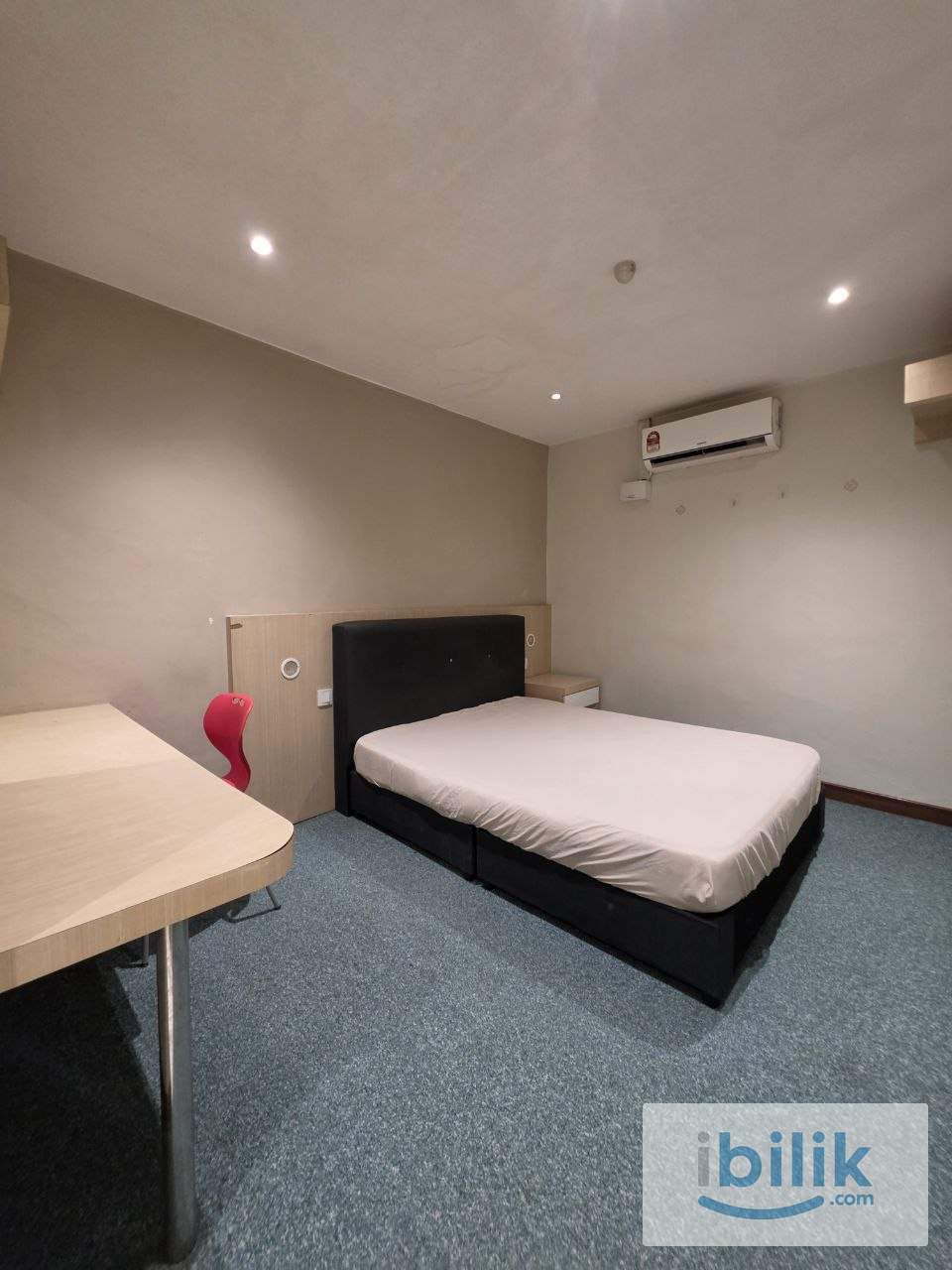 Just 5 Mins🚶‍♂️to Chan Sow Lin MRT Station🚉Private Queen Room For Rent in Sungai Besi - Image 1
