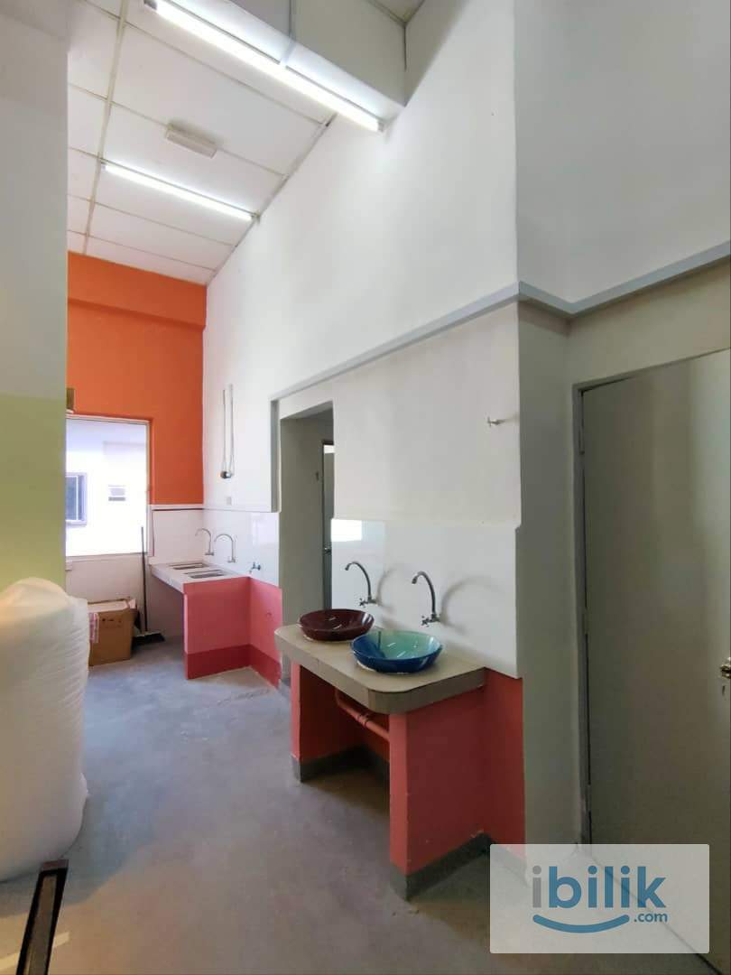 📢 Labor Day – Zero Deposit Deal Room for Rent at Kota Kemuning - Image 3