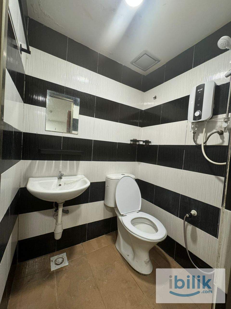 RAHMAH OFFER ⭐ Room for Rent at Seri Kembangan near KTM Serdang - Image 3