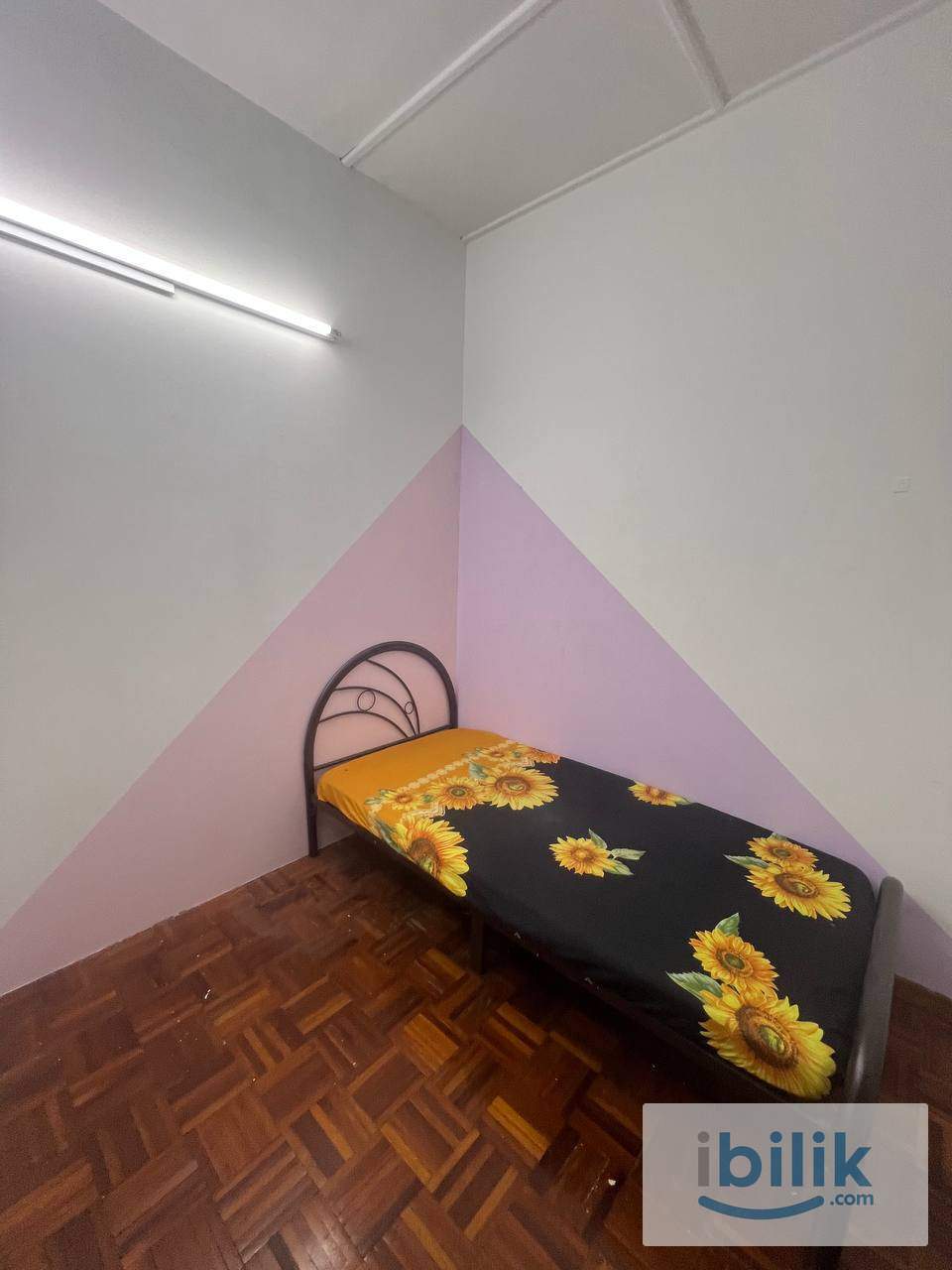 🚶‍♂️6 Mins to LRT Taman Bahagia💥FREE Deposit Single Room For Rent in Petaling Jaya - Image 1