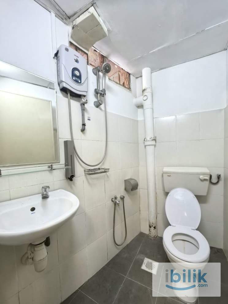 1️⃣1️⃣OFFER ⭐ Furnished Master Room for Rent near MRT Bukit Bintang - Image 1