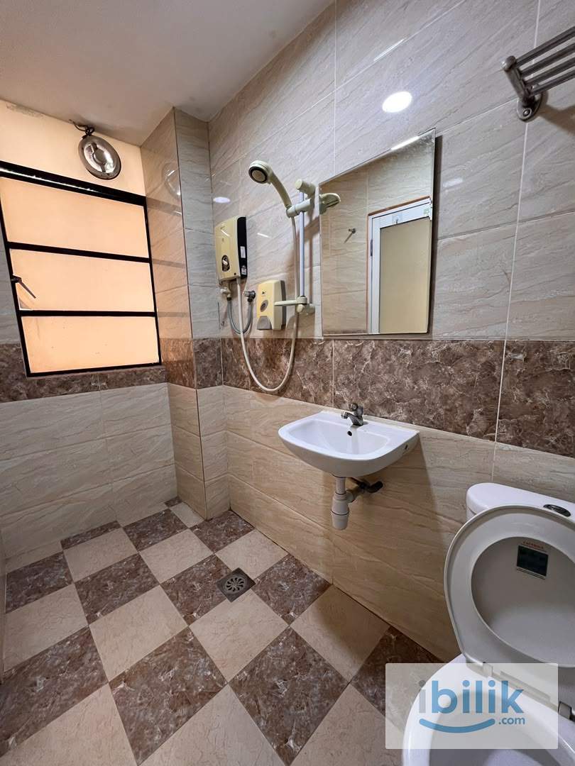 🎊Promo SPECIAL 🛏️ Room for Rent with Private Toilet at Bandar Sunway, BRT  - Image 3