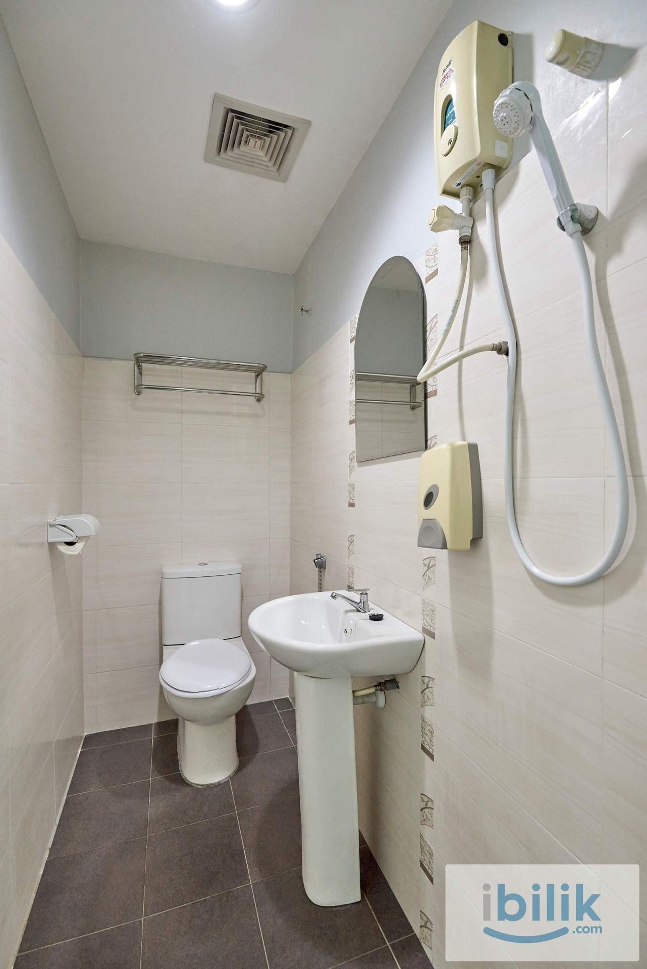 1️⃣1️⃣OFFER ⭐ 5min walk to Strand Mall  🚶🏼‍  Furnished Room + Aircond @ at Kota Damansara - Image 2