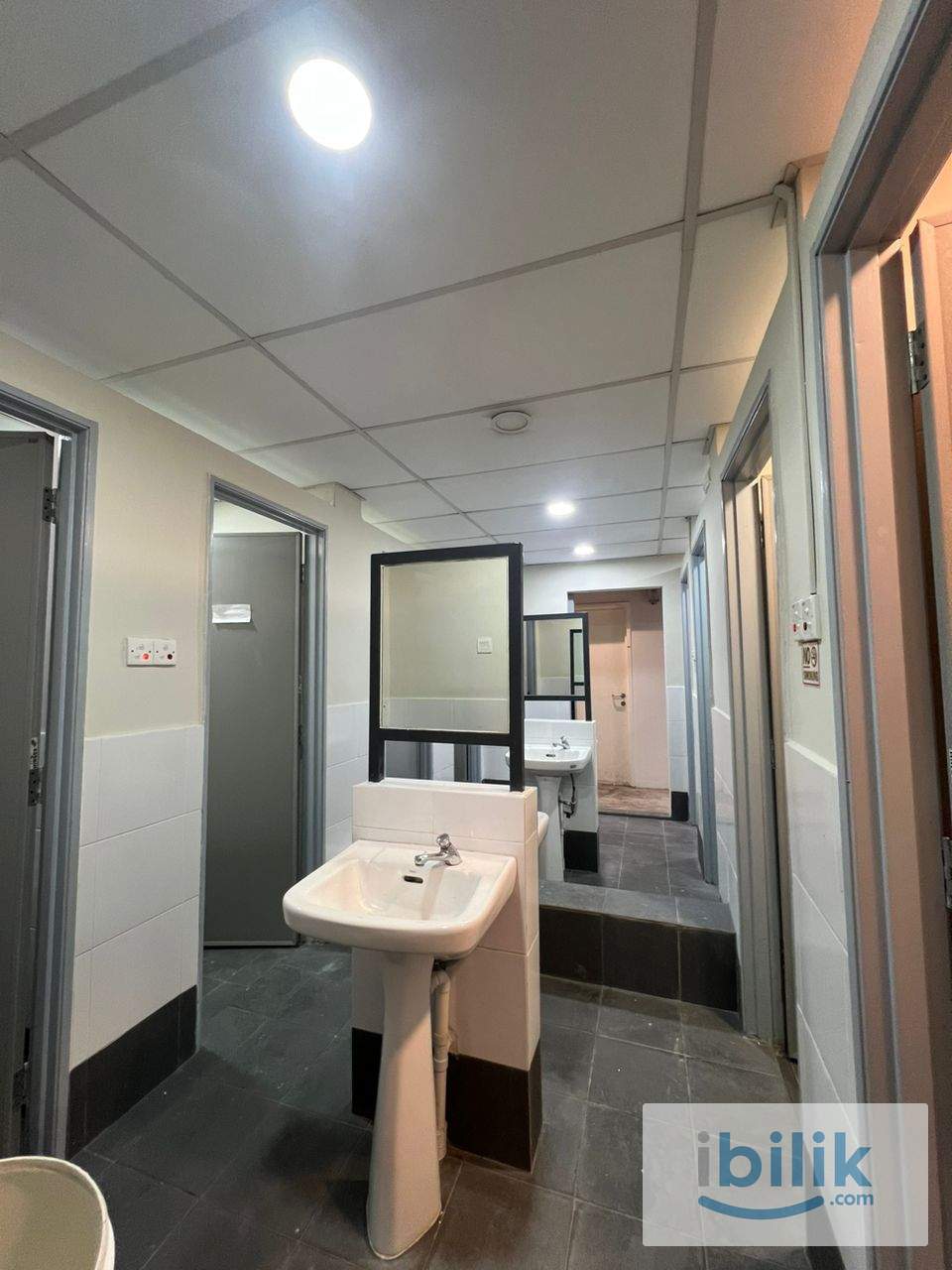 OFFER ⭐Near LRT USJ21 ❗ Zero Deposit Room with Sharing Toilet @ USJ 21 - Image 5