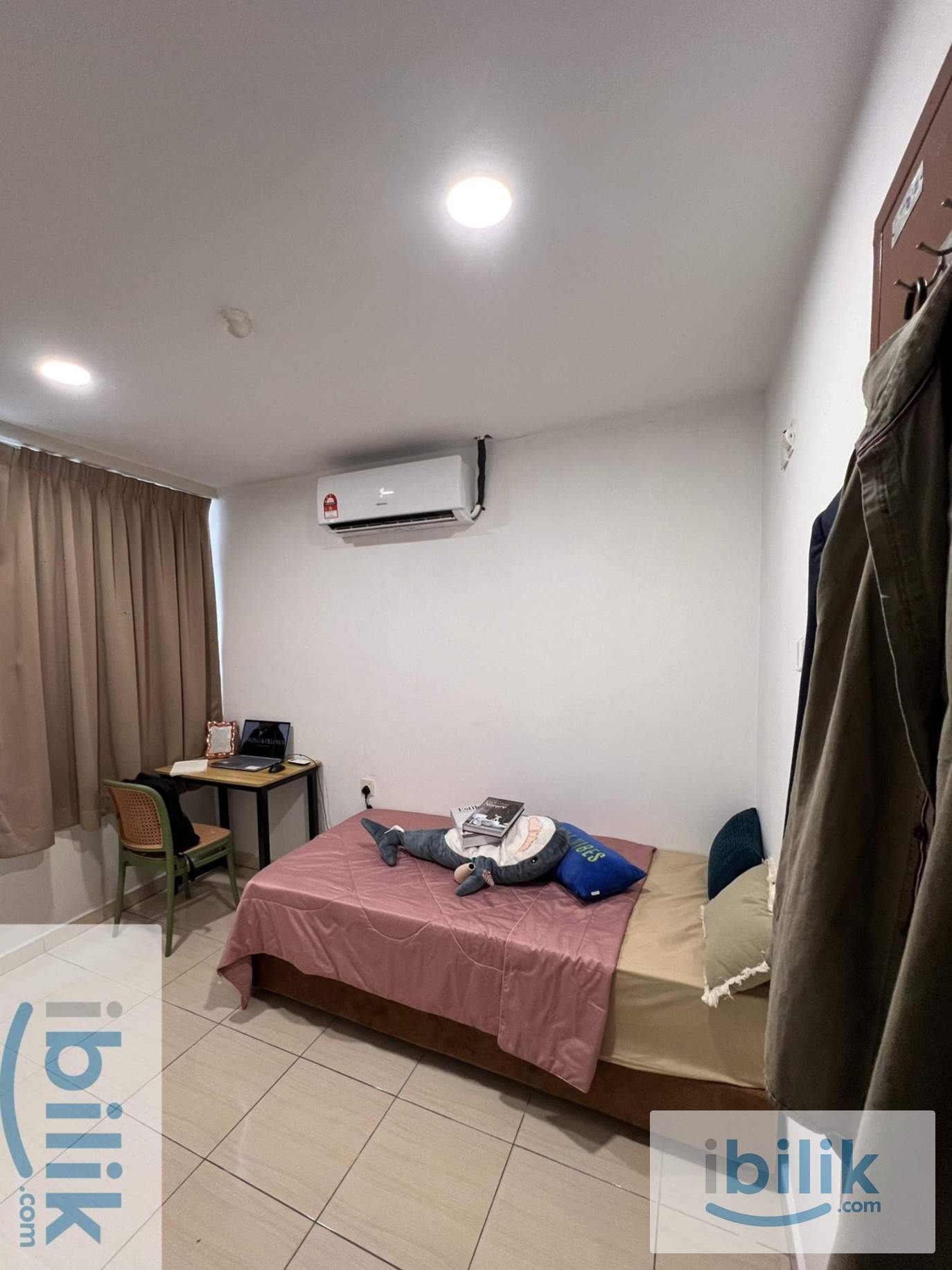 Single Private Room with 🪟 in Seri Kembangan Near 🚉 MRT Serdang Raya - Image 2