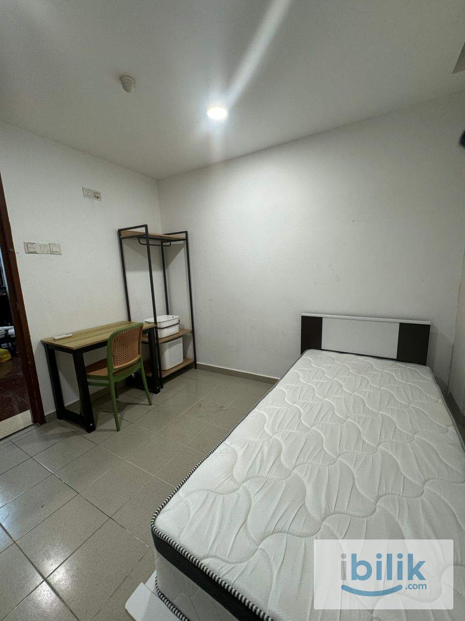 🌈 Easy Move In - Zero Deposit Room for Rent near Serdang Raya Selatam MRT Station Seri Kembangan - Image 1
