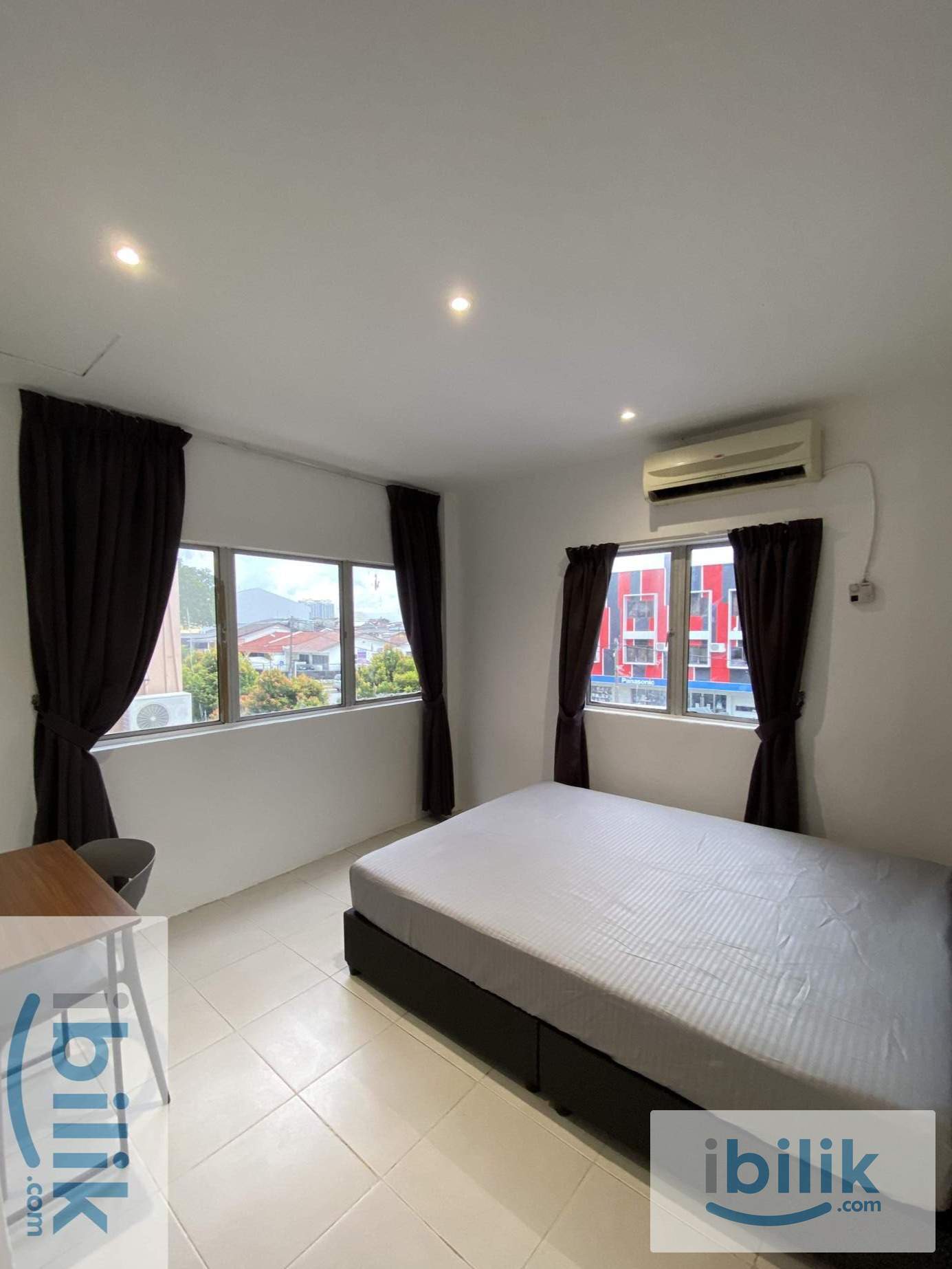 🛏️Private Queen Bed in Casavilla SS3 with Own Bathroom 🚽 in Petaling Jaya - Image 2