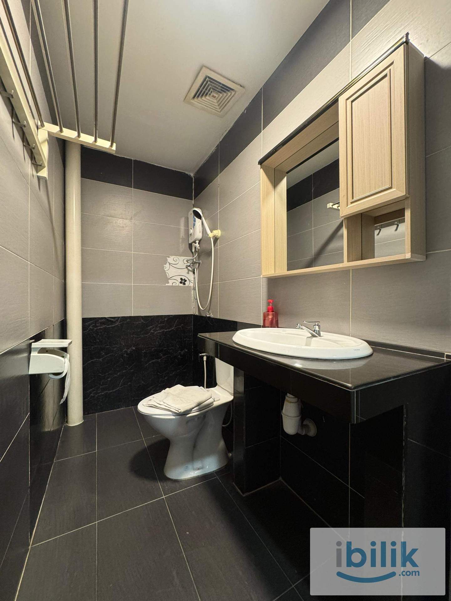 🔥RAYA PROMOTION SPECIAL DISCOUNT‼️ FURNISHED ROOM FOR RENT IN KUCHAI LAMA✨ COME WITH 0 DEPOSIT, IMMEDIATELY MOVE IN💥 - Image 3