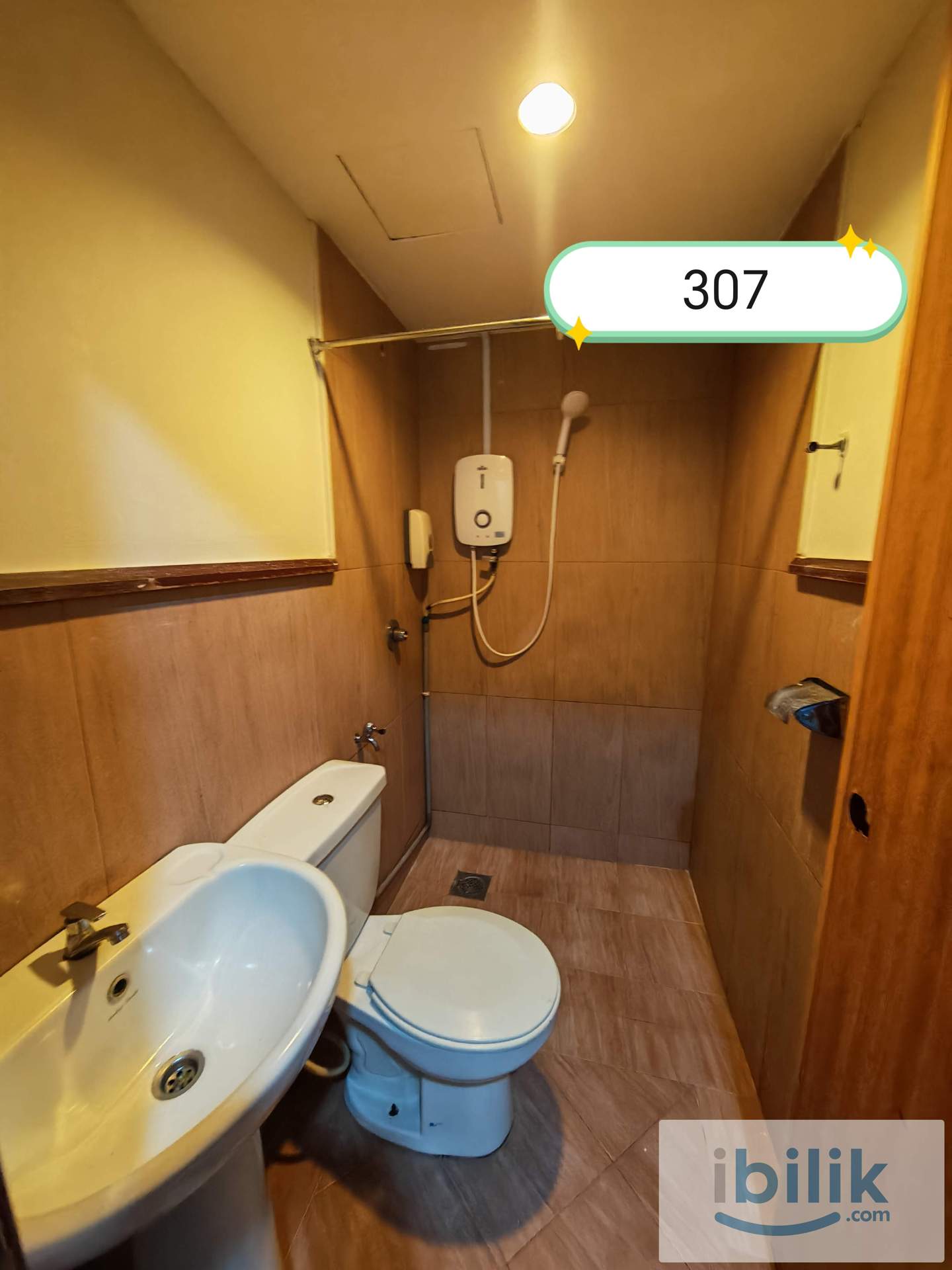 4 Stop to APU | Private Bathroom | Walking Distance To IOI Puchong - Image 2