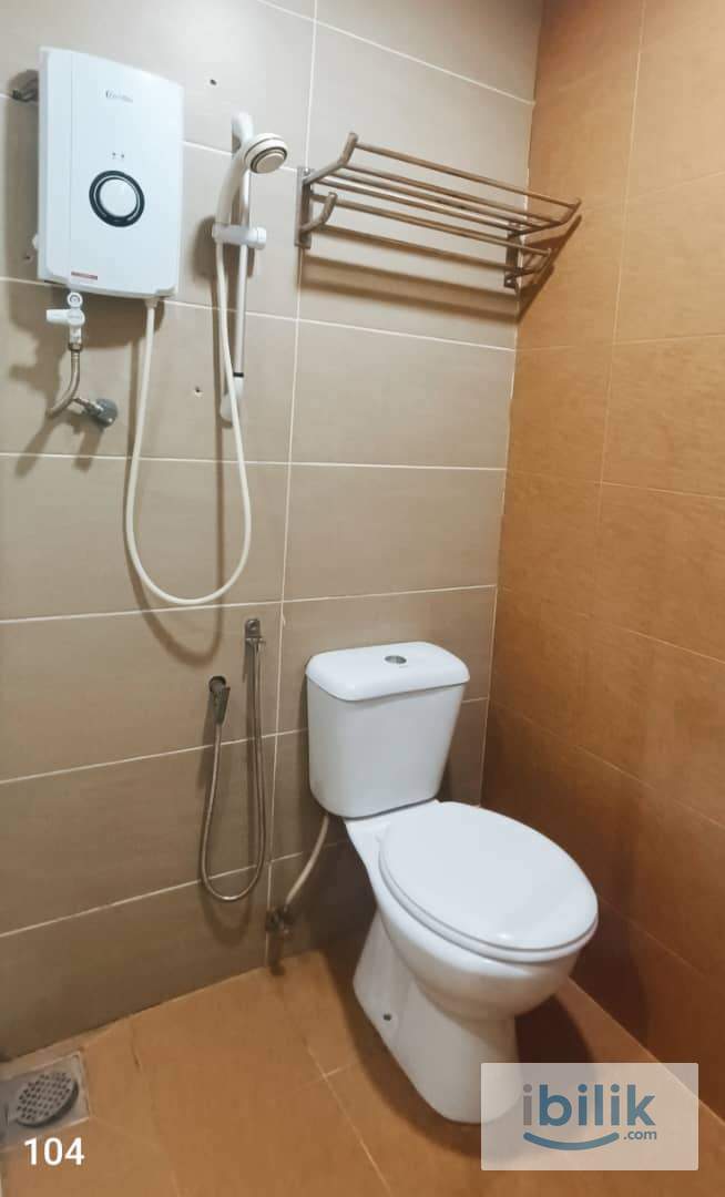 Room for rent🏠 2025/2026 APU intake. 10 min to APU🤩 0 deposit preferably Malaysian. - Image 5