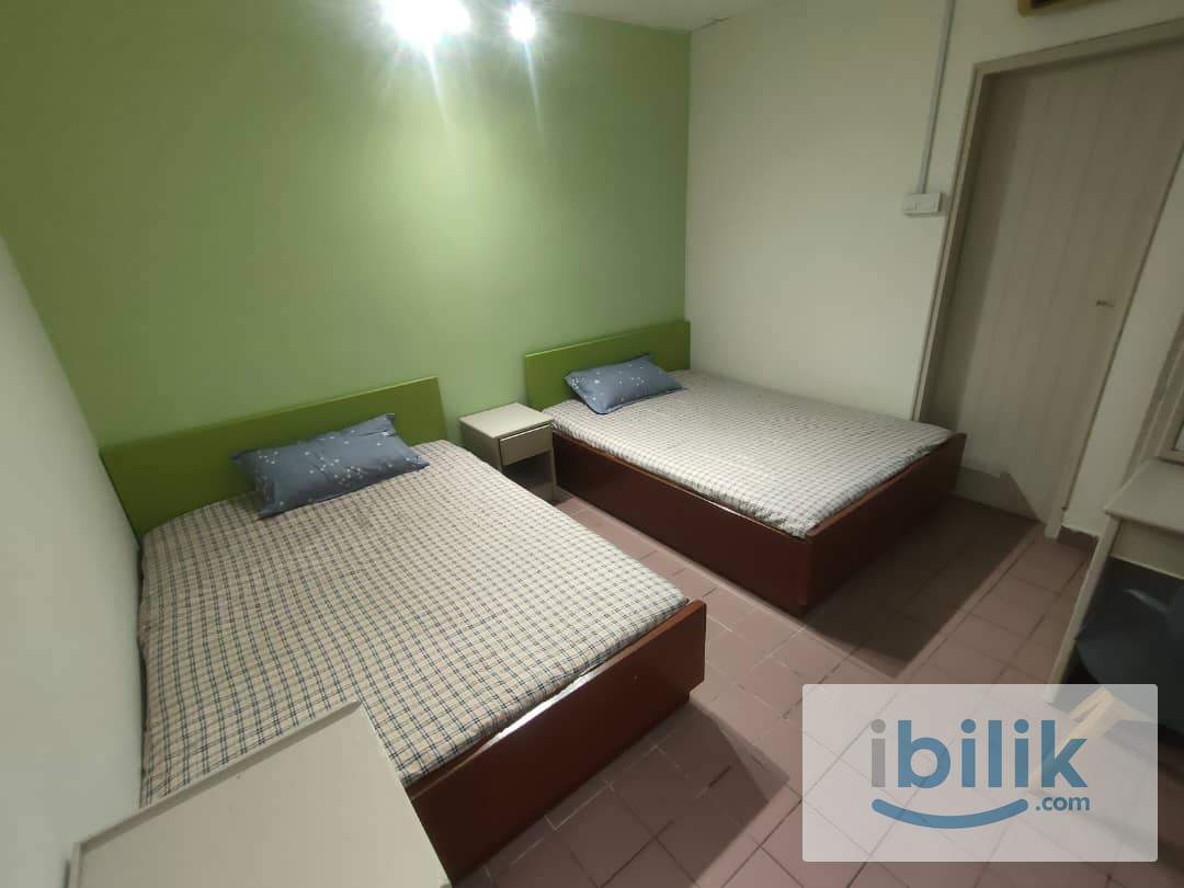 BEST LOCATION NEAR PWTC 🚎✨ LOW DEPOSIT PRIVATE ROOM 🔥 - Image 6