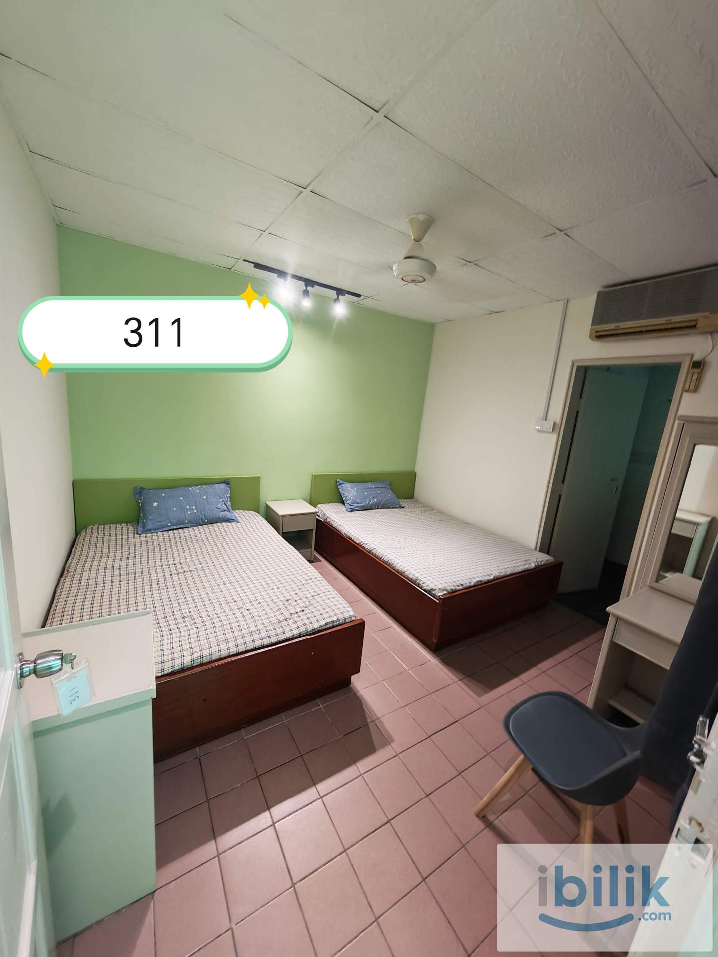 BEST LOCATION NEAR PWTC 🚎✨ LOW DEPOSIT PRIVATE ROOM 🔥 - Image 1