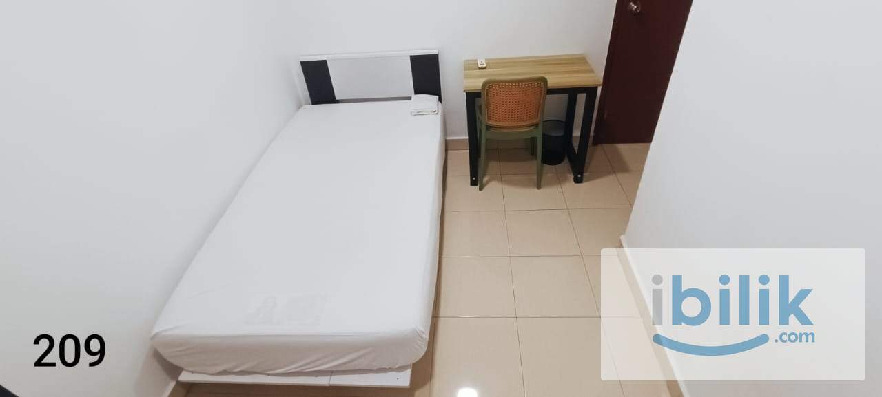 Private Room 💯 Near MRT 🚎 Low Deposit 🔥 - Image 4