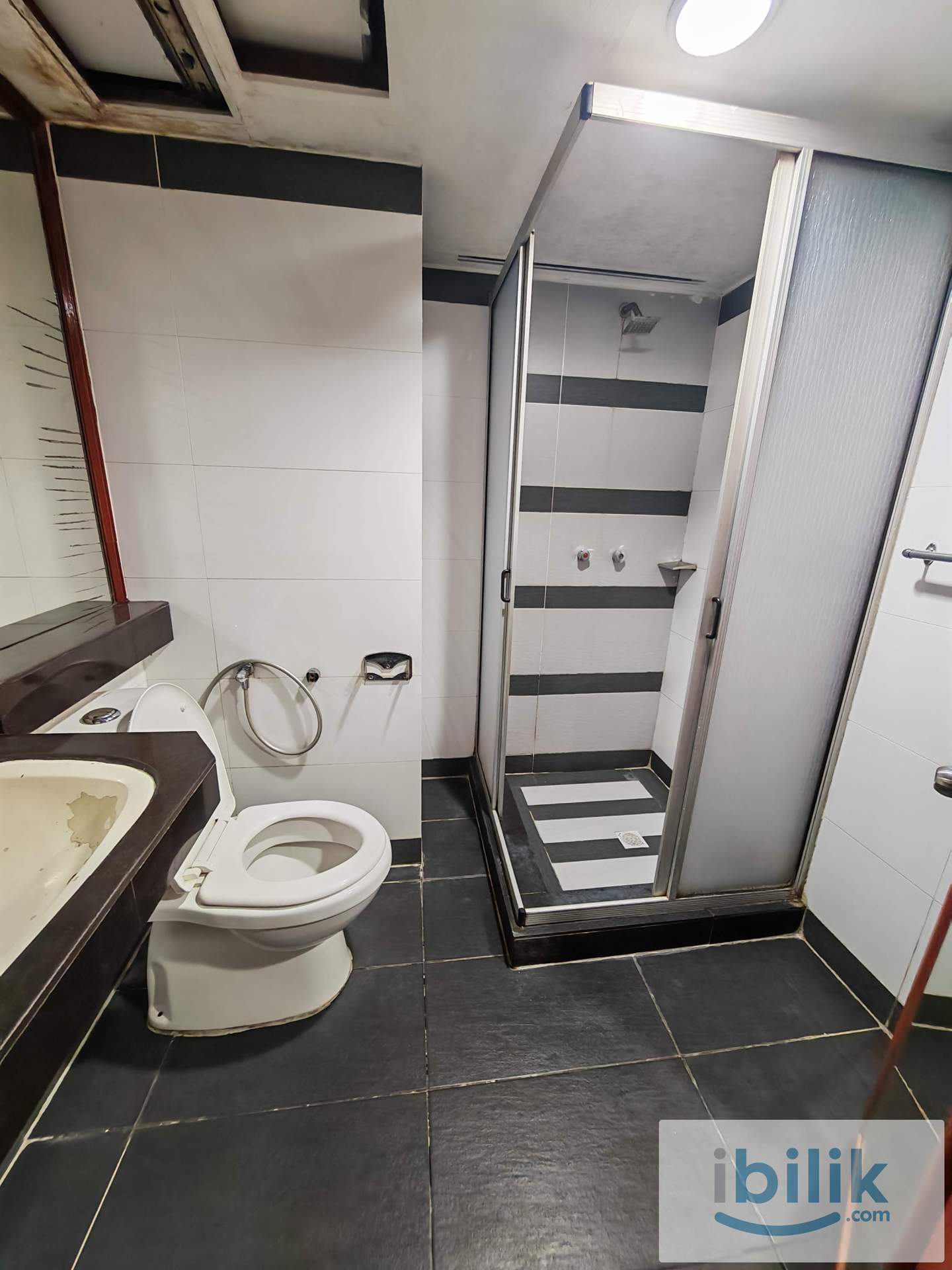 Low Deposit Room in Medan Tuanku🚎, Private Bathroom 🚽🔥  - Image 4