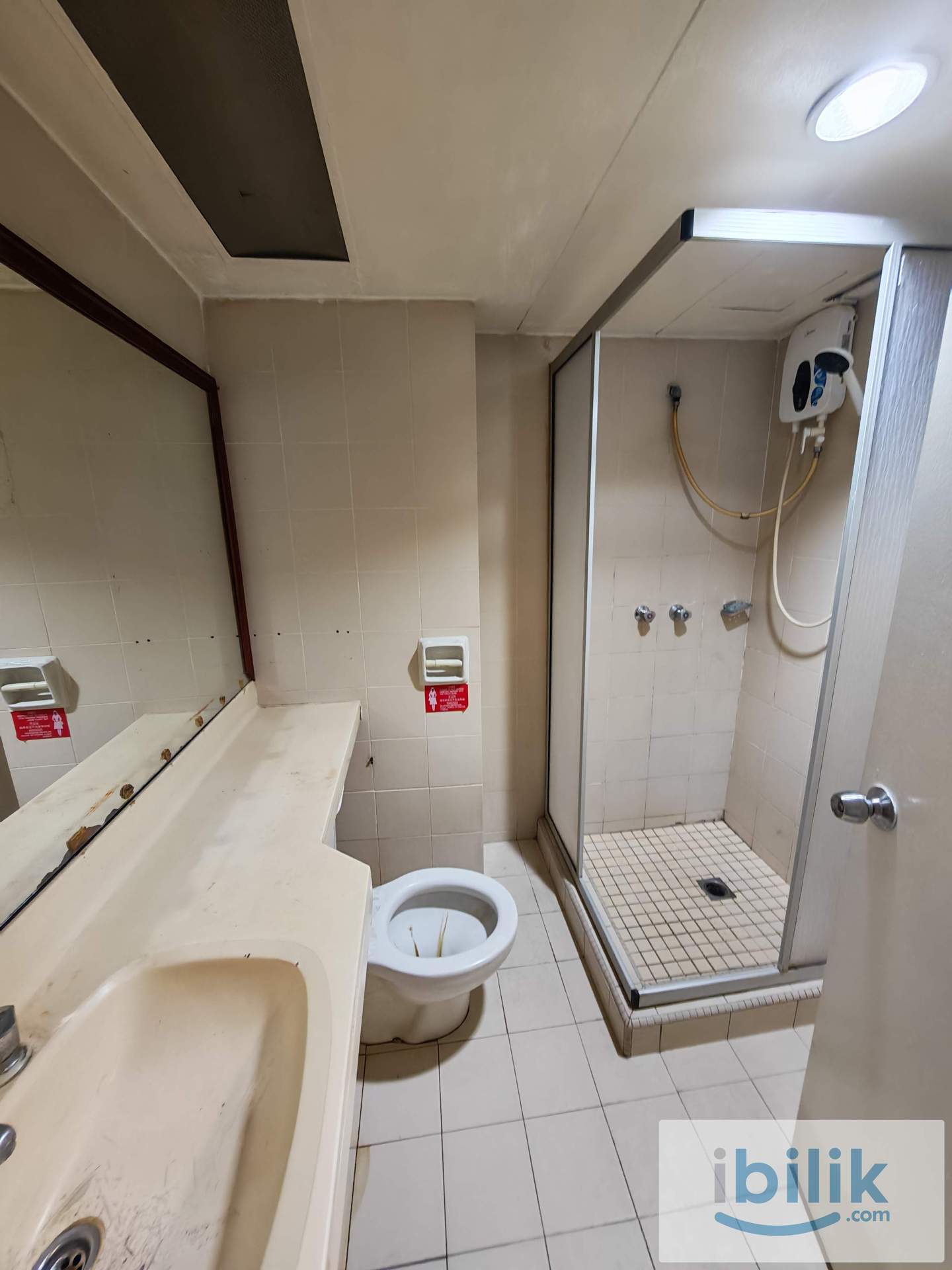 Super Spacious Room Near KLCC 🚀 5 Min Walk to Monorel 🚎 Private Bathroom 🚽 - Image 3