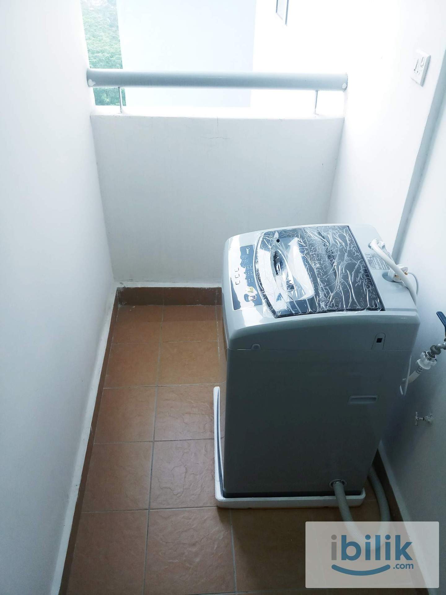 MEDIUM ROOM AT SUASANA LUMAYAN CONDO - Image 8
