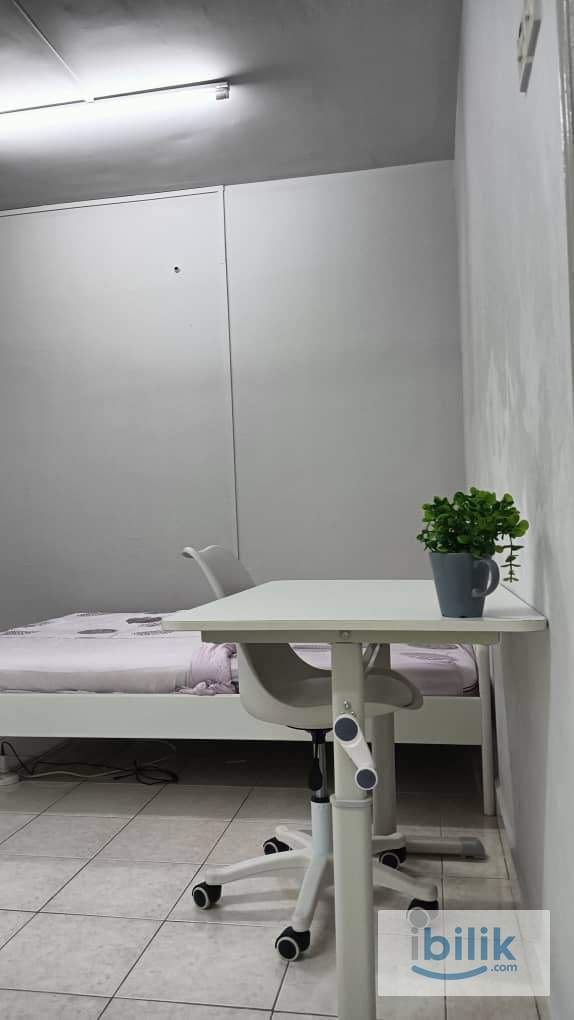 Fully furnished Master Room at Palm Spring Damansara near Surian MRT, Tropicana Gardenl,Sunway Medical Center,NSK,  Ikea - Image 8