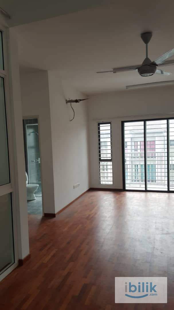 Master bedroom/Middle Room/Small Room - Image 1