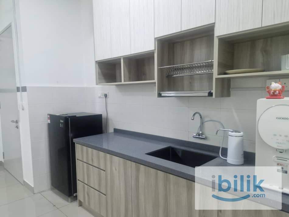 Single Big Room - Image 1