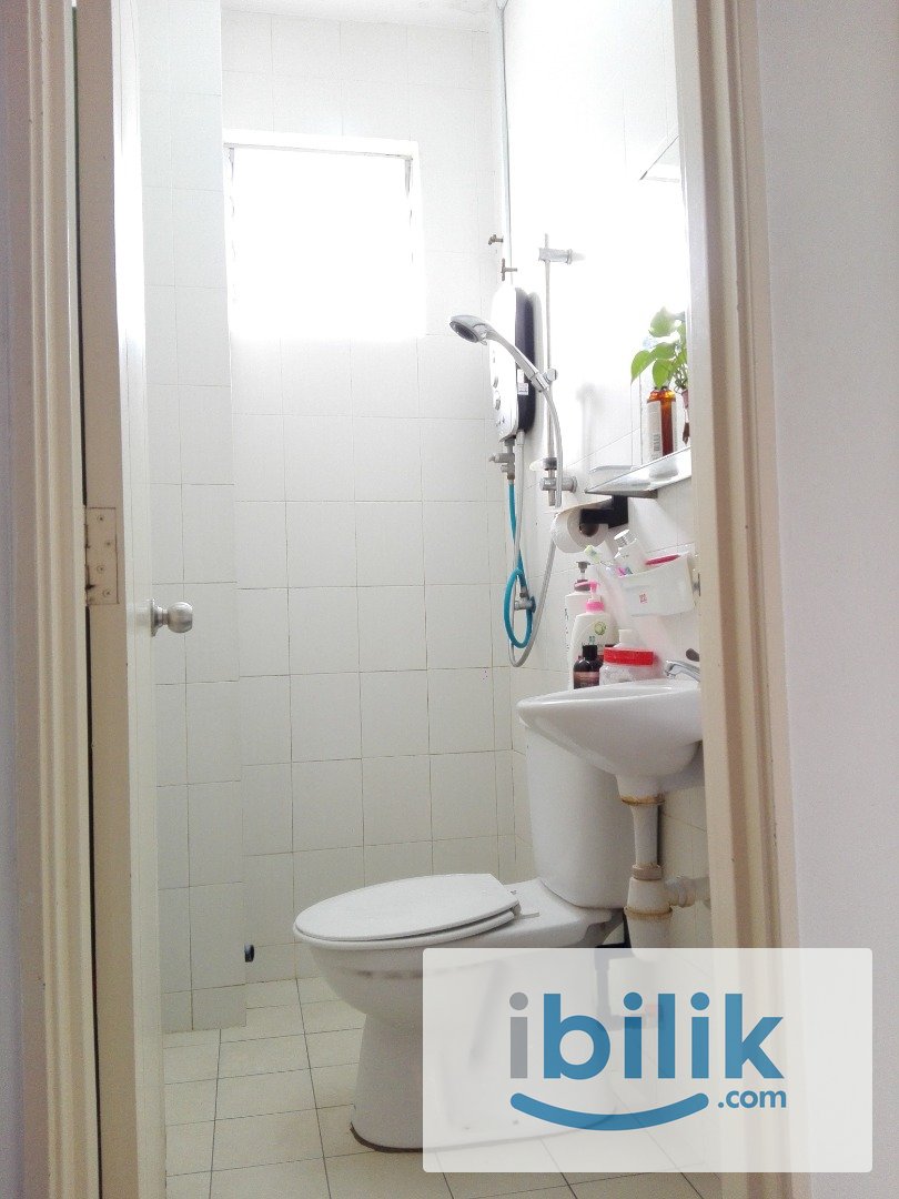 Fully Furnished Female Single Room | Bayu Parkville | Taman Balakong Jaya | Seri Kembangan | Kajang | Balakong  - Image 3