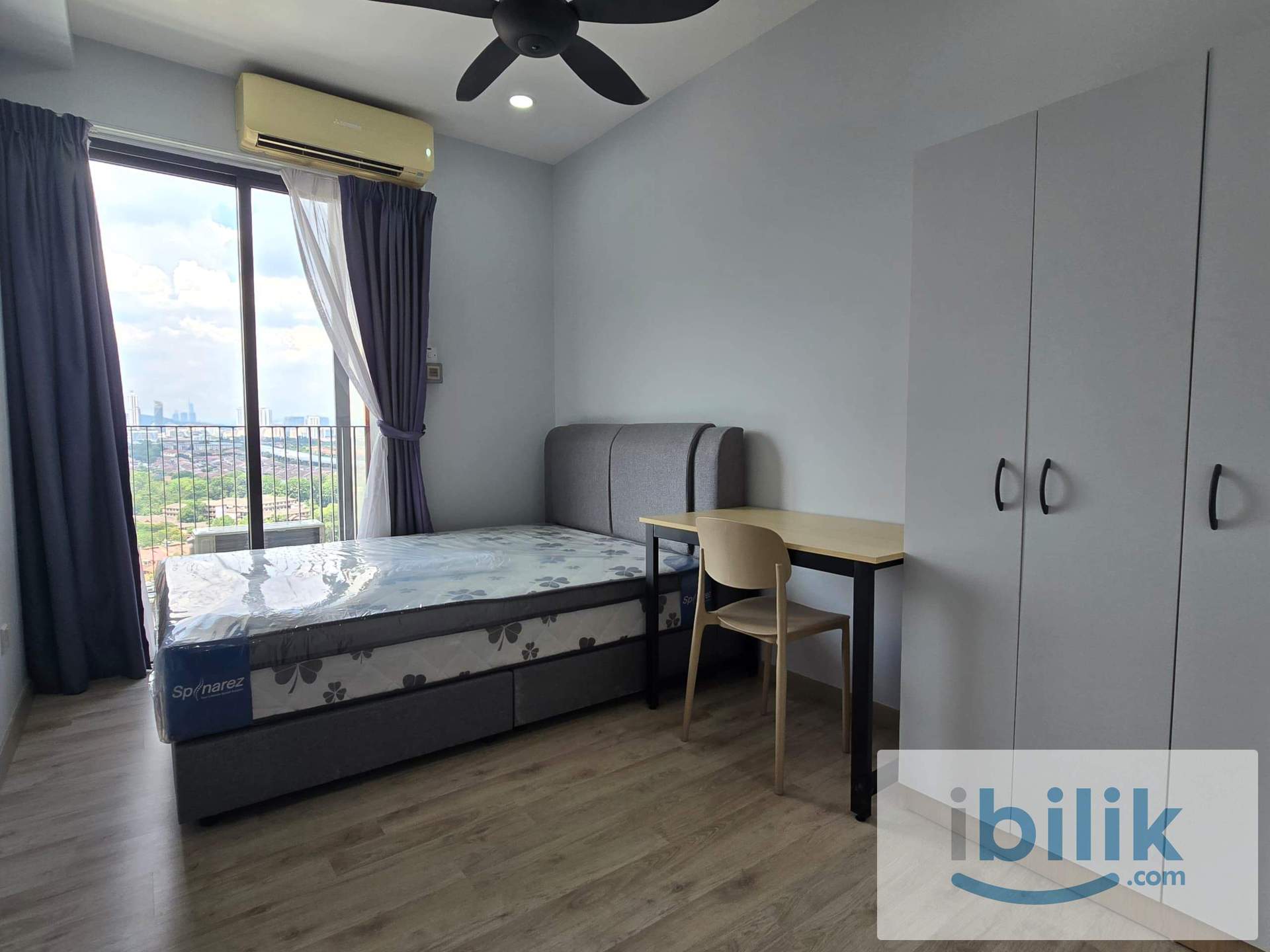 Emporis Medium Room For Rent - Image 2