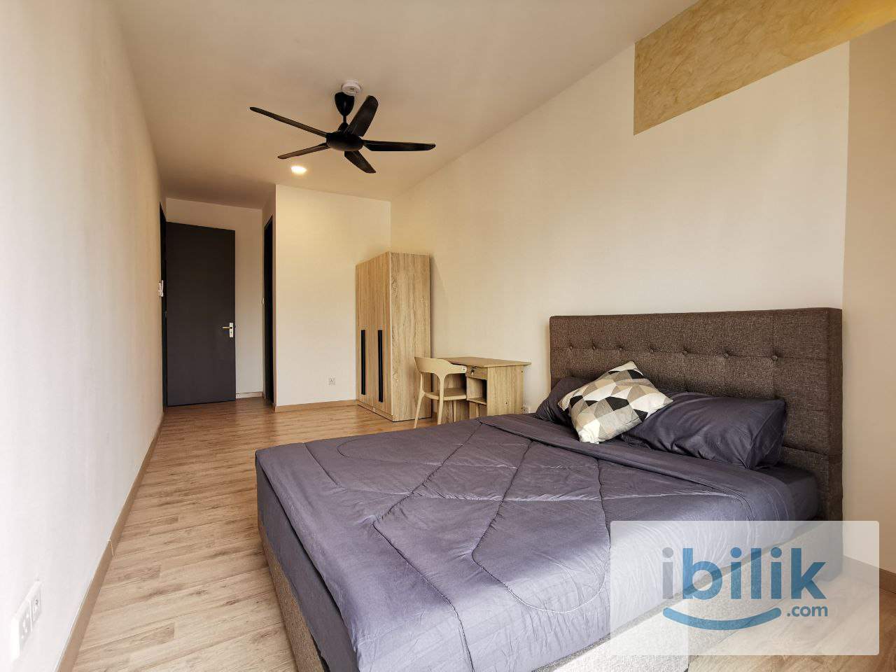 Special Promo Price For Emporis Master Room For Rent !!! - Image 1