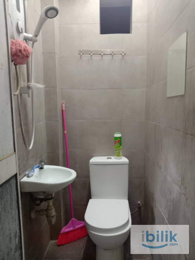 Bilik Sewa Wanita Melayu, Bilik Medium Sharing 2 Orang di Pangsapuri Kenari Court Pandan Indah, Ampang KL. - Image 3
