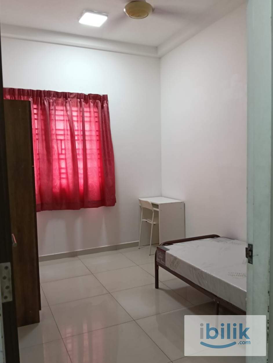 Bilik Sewa Lelaki Melayu medium big room, Non Sharing di Condo Season Garden Wangsa Maju. - Image 1