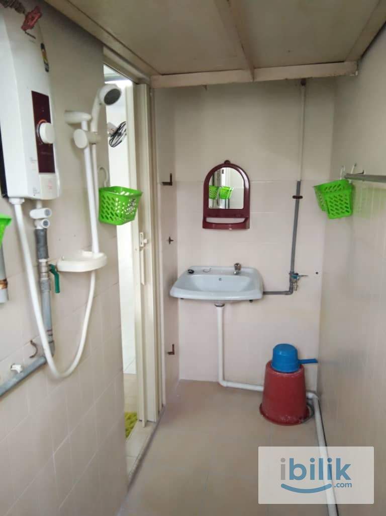 Bilik Sewa Wanita Melayu, Sharing di Flat Blok D4 Seksyen 2, Wangsa Maju KL. - Image 3