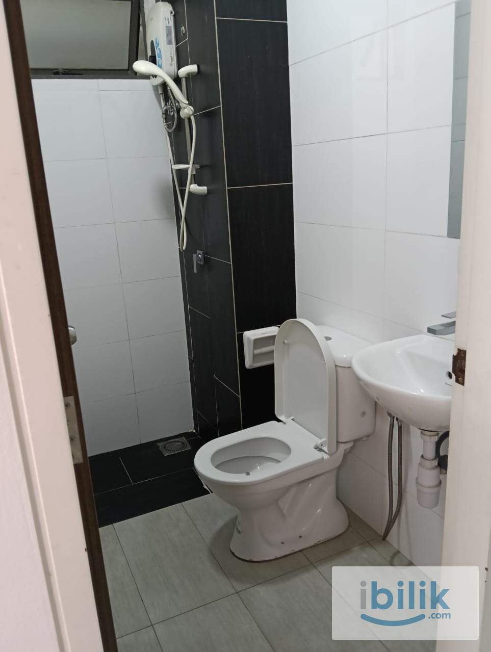Bilik Sewa Lelaki Melayu, Medium Big Room Non Sharing di Condo Season Garden Wangsa Maju. - Image 3