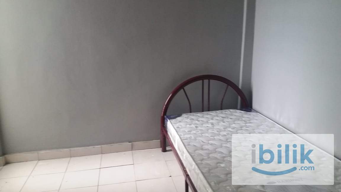 Bilik Sewa Lelaki Melayu Single Small Room, di Flat Blok Merak, AU2 Setiawangsa KL.  - Image 1