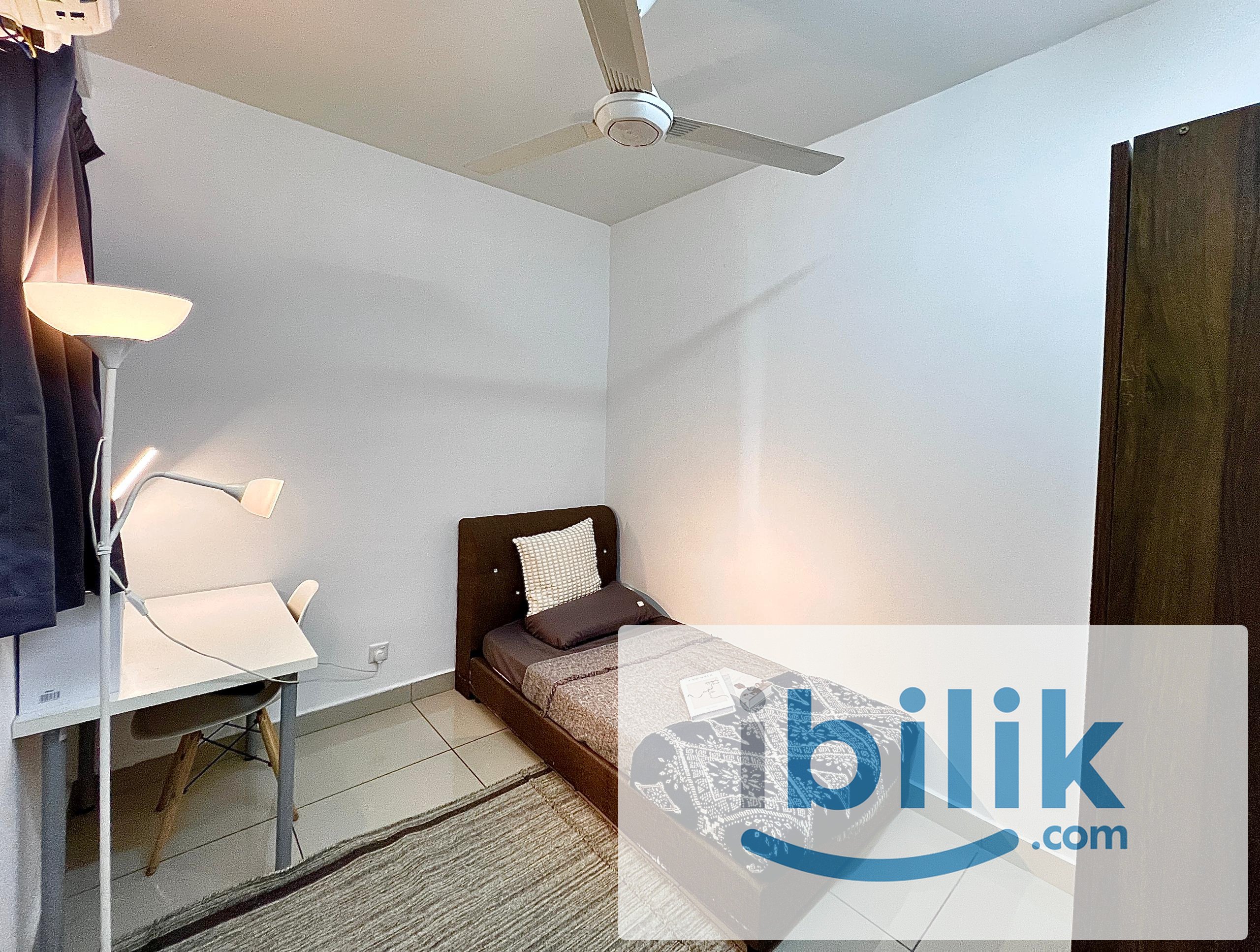 😍 5 mins walk to LRT 😍 Inclusive of Utilities 😍Free Wifi 😍Free Cleaning 😍Fully furnished Single Room at Pacific Place  - Image 1